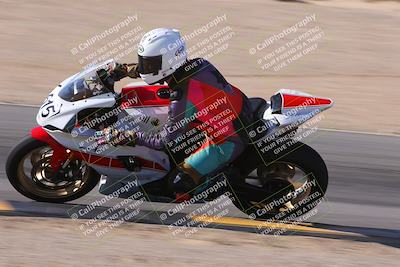 media/Dec-10-2023-SoCal Trackdays (Sun) [[0ce70f5433]]/Turn 9 Inside Set 2 (1115am)/